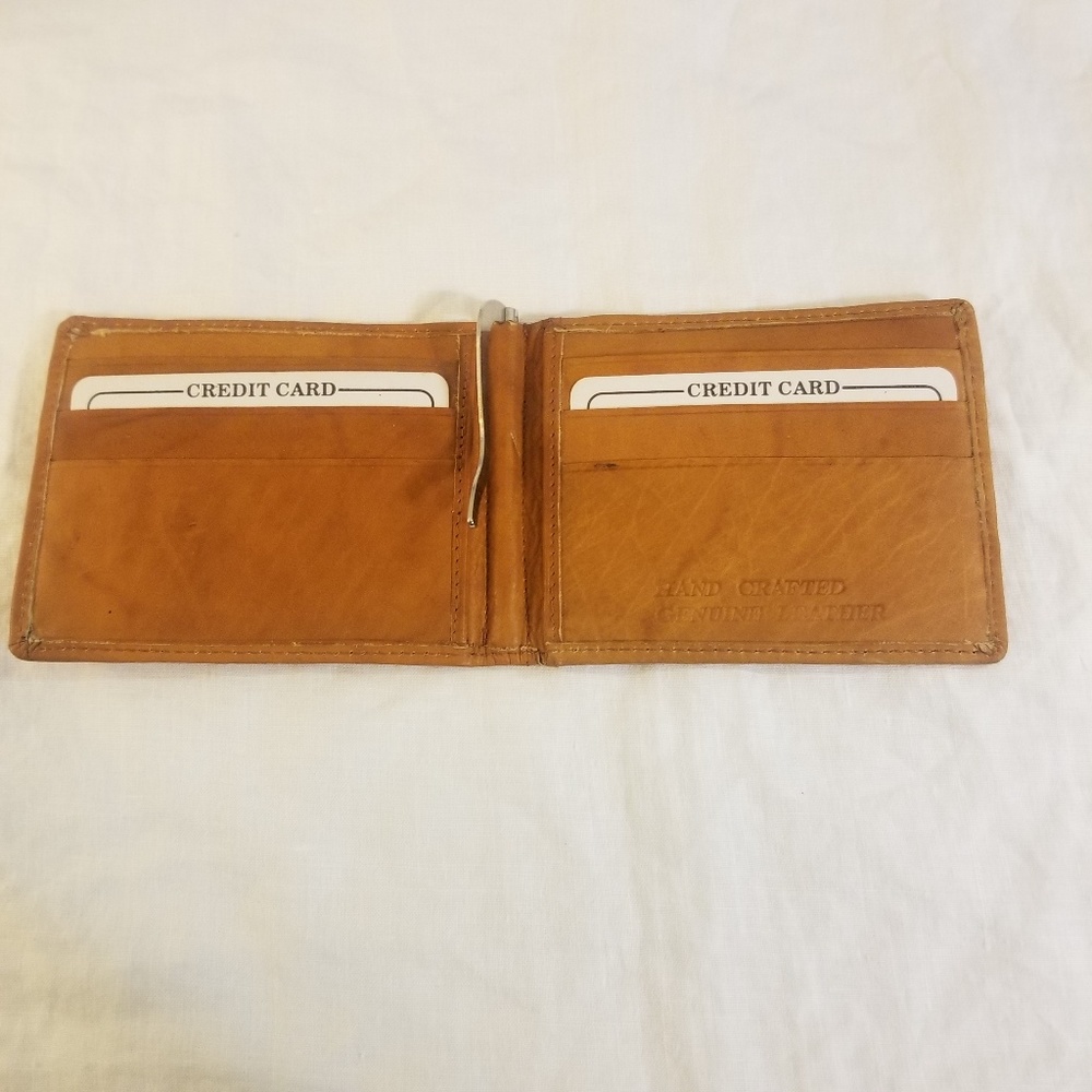 Handmade Walnut Leather Wallet - Picture 2 of 8